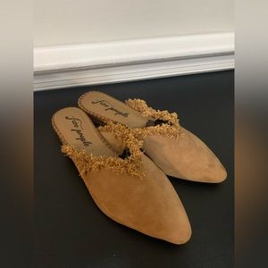 Free People Newport/Camel Fringe Mules